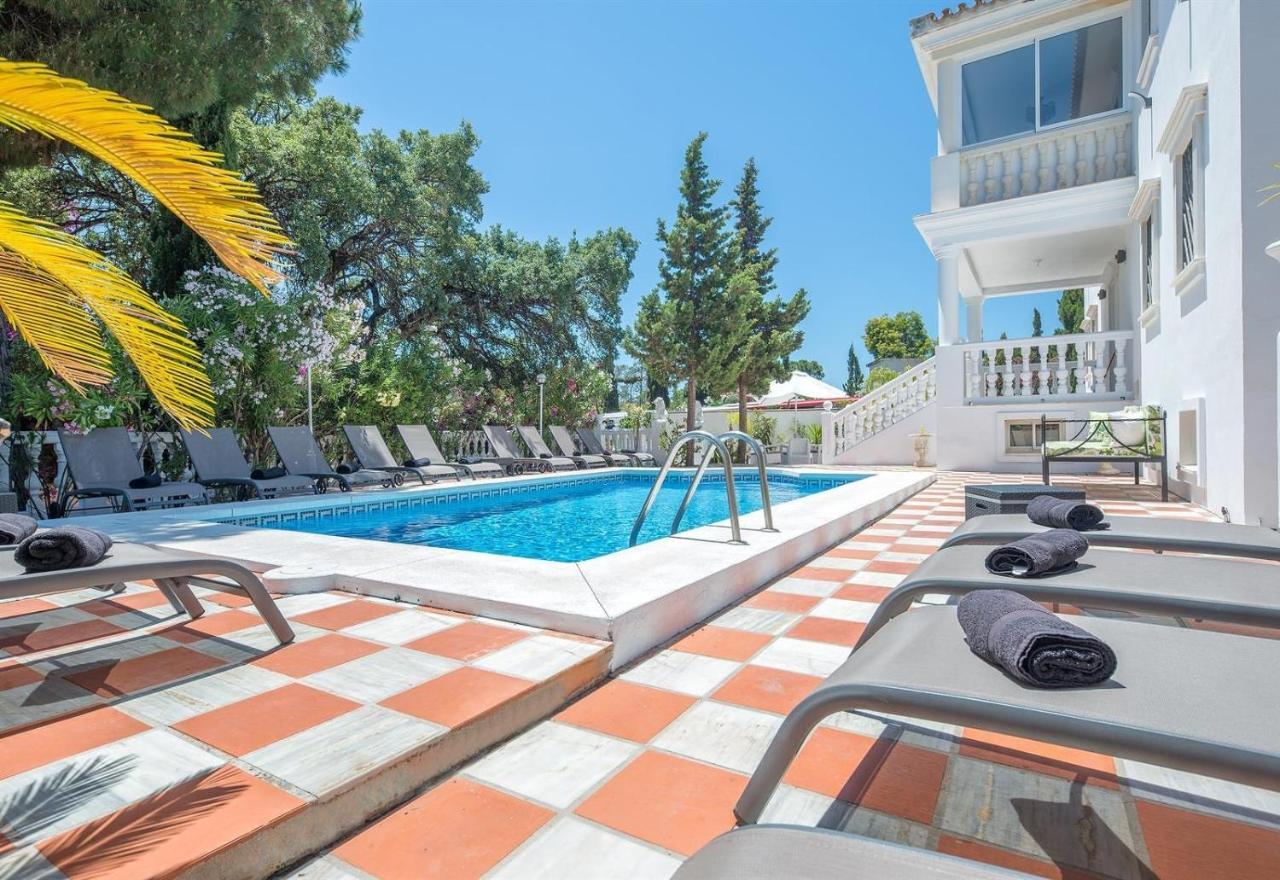 Villa Domus Vesta Marbella Bagian luar foto