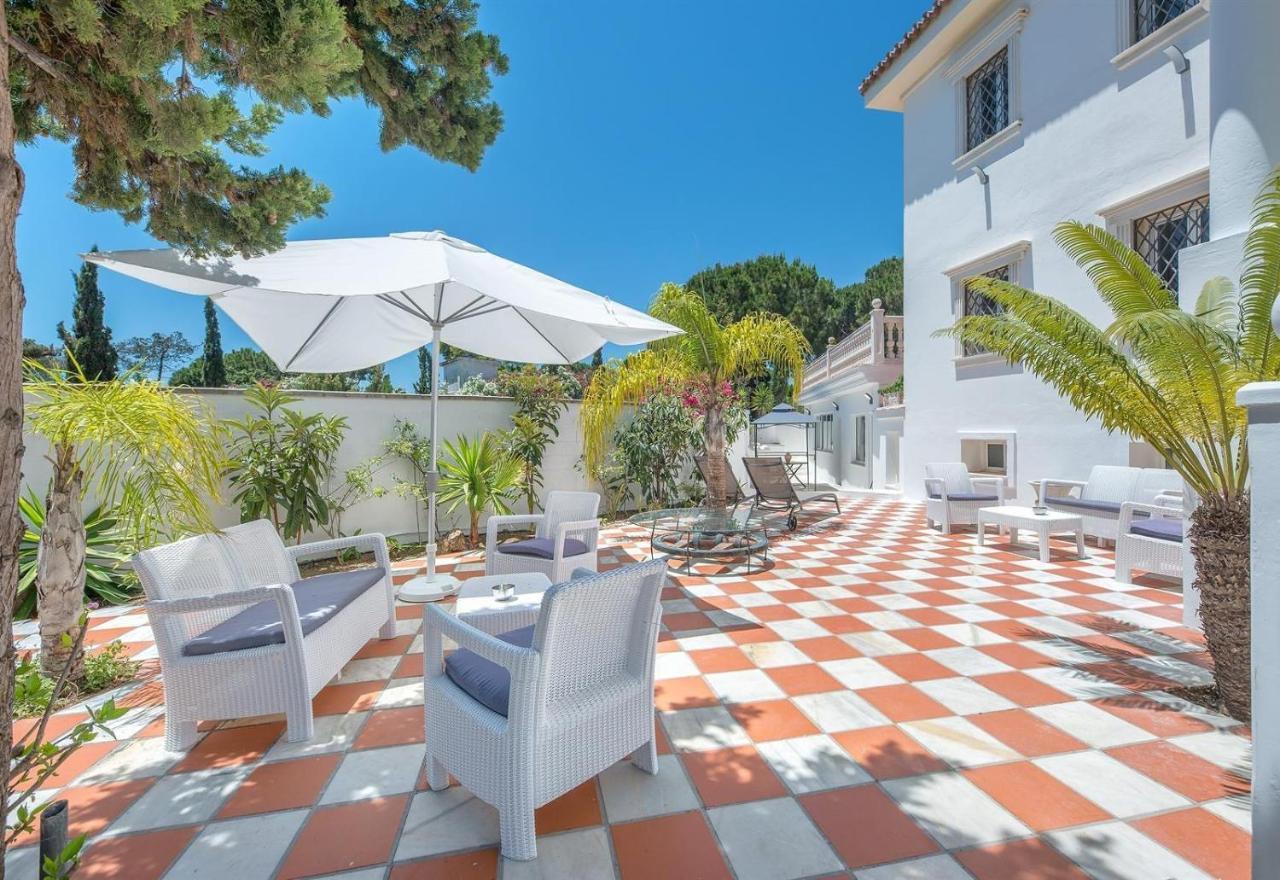 Villa Domus Vesta Marbella Bagian luar foto