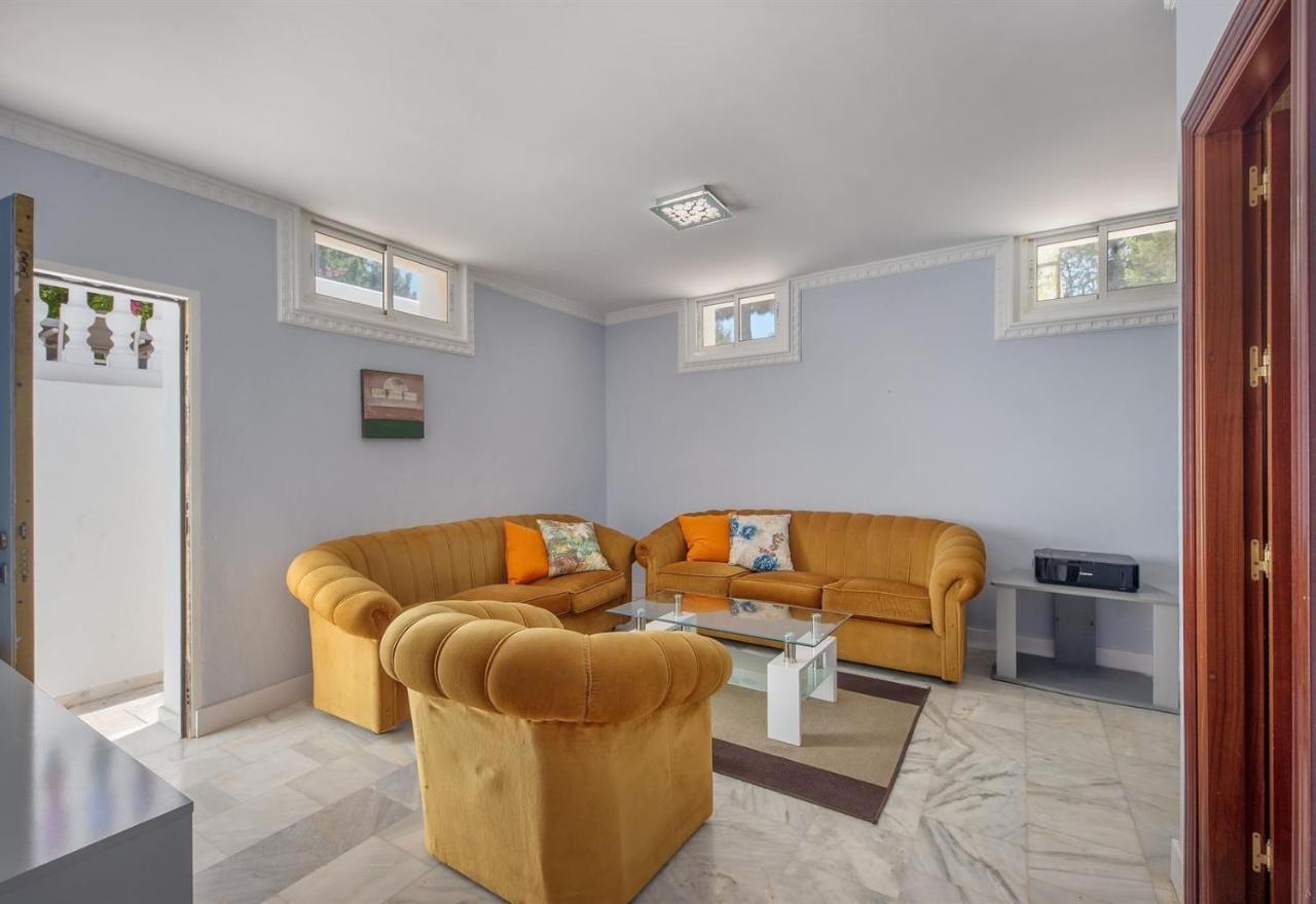 Villa Domus Vesta Marbella Bagian luar foto