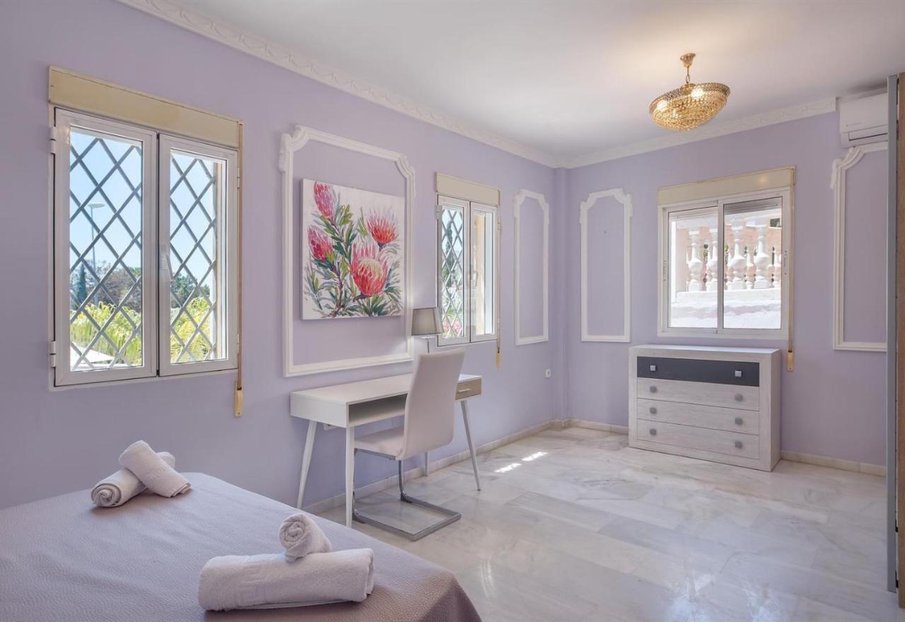 Villa Domus Vesta Marbella Bagian luar foto