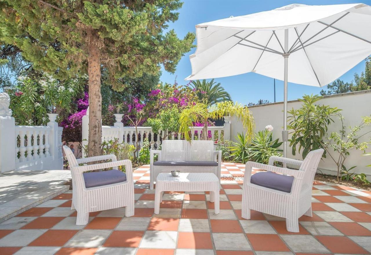 Villa Domus Vesta Marbella Bagian luar foto
