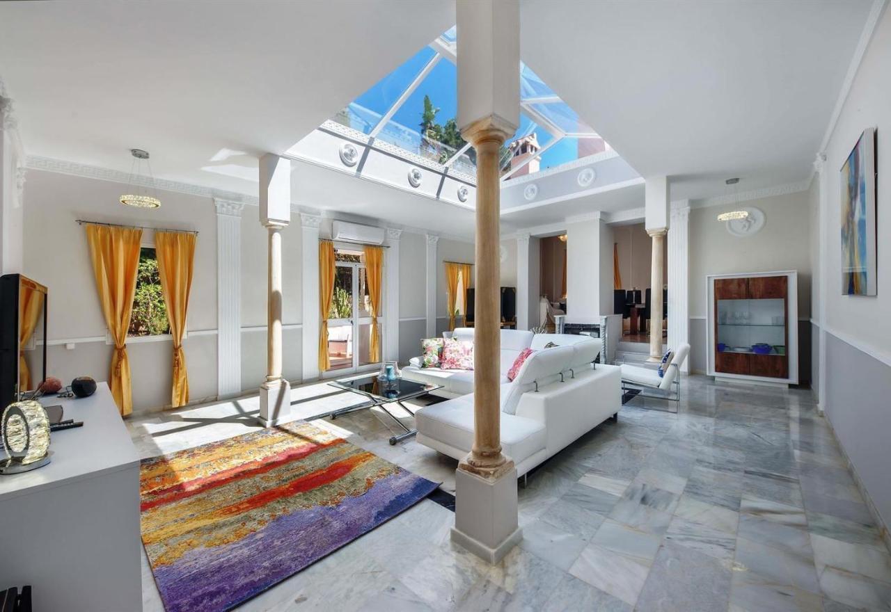 Villa Domus Vesta Marbella Bagian luar foto